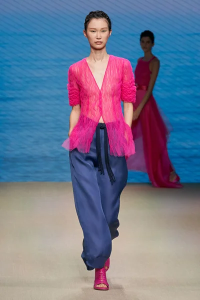 Look 44